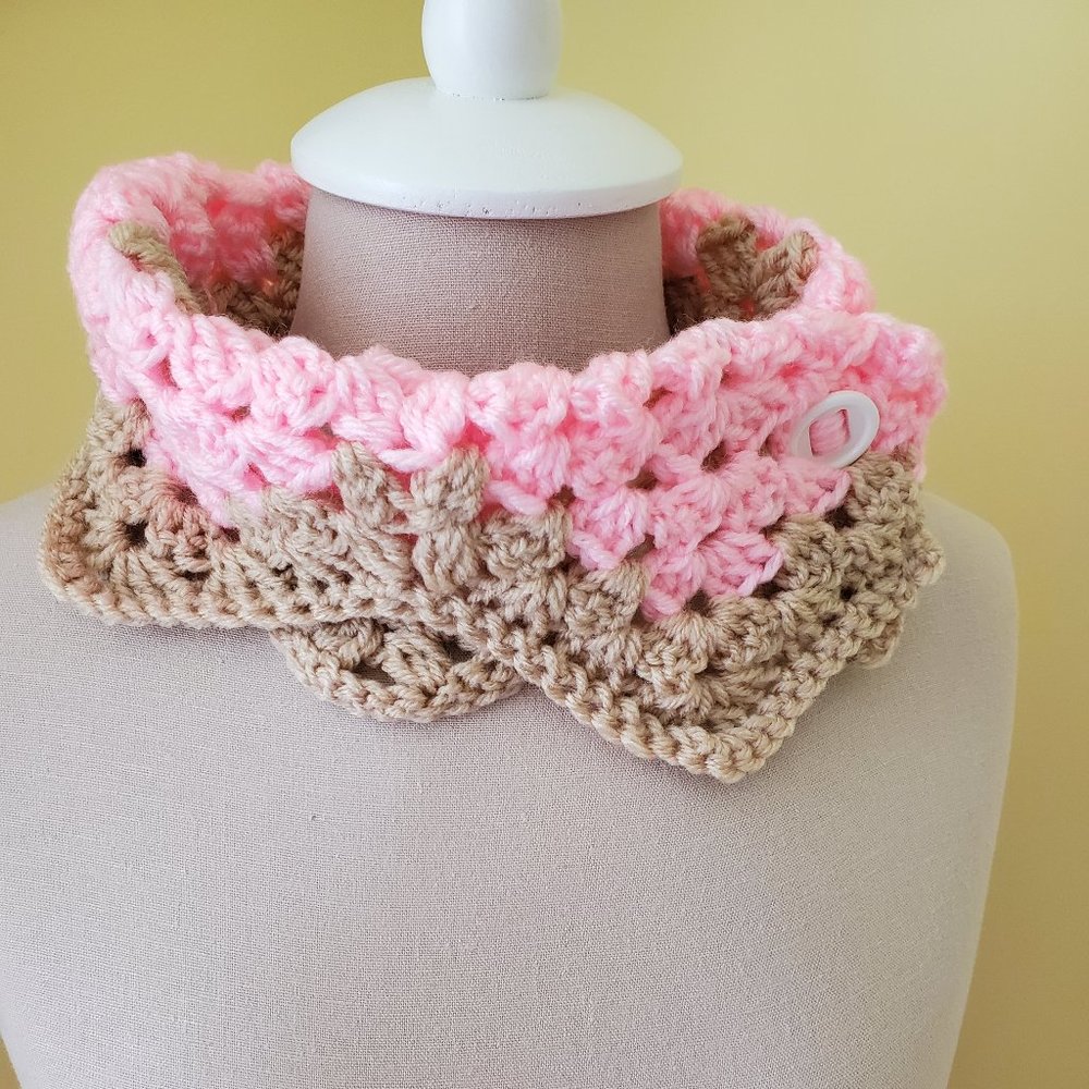 Crochet Pink Neck Warmer/Scarf/New